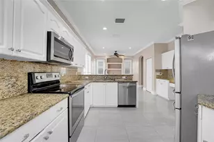 1905 Capeside Cir, Wellington, FL 33414 - Photo 10