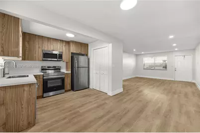 2418 Polk St #102, Hollywood, FL 33020 - Photo 2