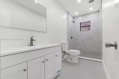 142 W 35th St, Hialeah, FL 33012 - Photo 22
