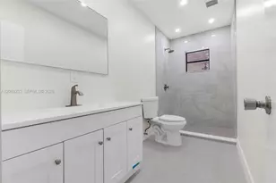142 W 35th St, Hialeah, FL 33012 - Photo 22
