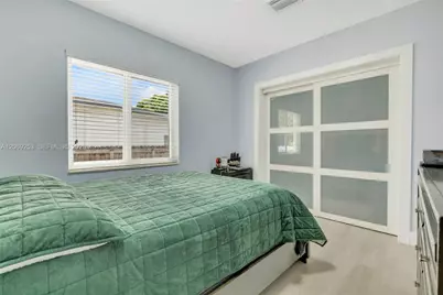 142 W 35th St, Hialeah, FL 33012 - Photo 14