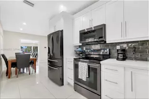 142 W 35th St, Hialeah, FL 33012 - Photo 8