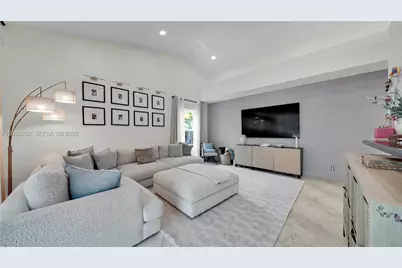 10602 NW 49th Pl, Coral Springs, FL 33076 - Photo 20