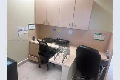 925 NE 30th Ter #300, Homestead, FL 33033 - Photo 14