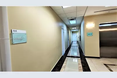 925 NE 30th Ter #300, Homestead, FL 33033 - Photo 20