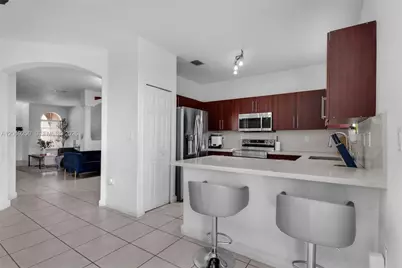 2583 SE 13th Ct, Homestead, FL 33035 - Photo 10