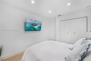 12325 NE 11th Pl, North Miami, FL 33161 - Photo 18