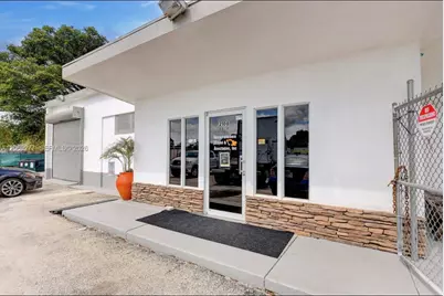 2108 Orange Ave, Fort Pierce, FL 34950 - Photo 2