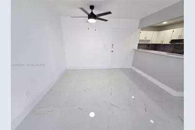 10375 N Kendall Dr #J7, Miami, FL 33176 - Photo 4