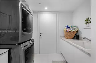 435 Bayshore Dr, Fort Lauderdale, FL 33304 - Photo 46