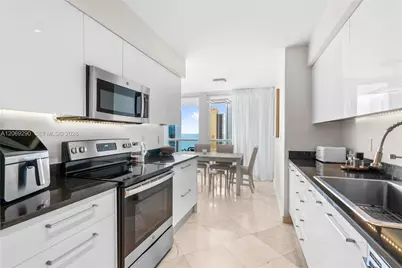 16500 Collins Ave #1752, Sunny Isles Beach, FL 33160 - Photo 4