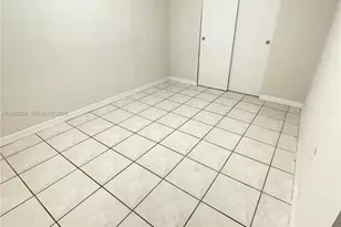 800 SW 10th Ave, Hallandale Beach, FL 33009 - Photo 10