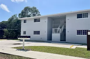 800 SW 10th Ave, Hallandale Beach, FL 33009 - Photo 2