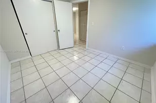 800 SW 10th Ave, Hallandale Beach, FL 33009 - Photo 8