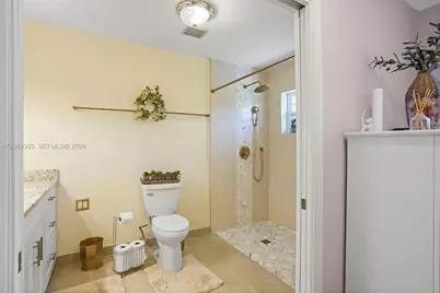142 NW 10th Ct, Boynton Beach, FL 33426 - Photo 20