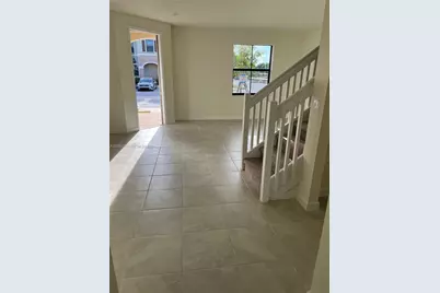 11447 W 34th Ct, Hialeah, FL 33018 - Photo 38