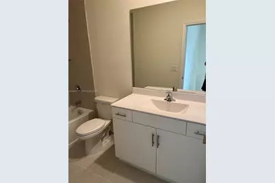 11447 W 34th Ct, Hialeah, FL 33018 - Photo 28