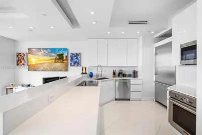 4779 Collins Ave #PH4306, Miami Beach, FL 33140 - Photo 4