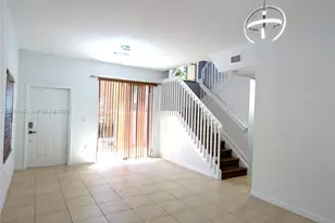 10645 SW 8th St, Pembroke Pines, FL 33025 - Photo 4