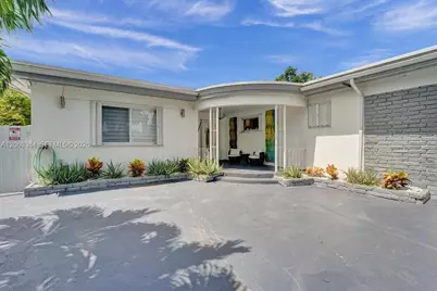 1750 71st St, Miami Beach, FL 33141 - Photo 10