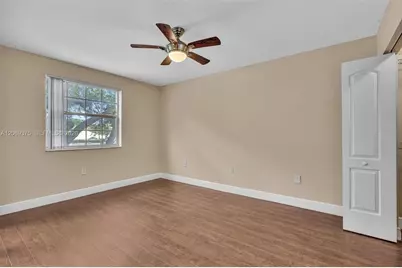 2850 N Oakland Forest Dr #208, Oakland Park, FL 33309 - Photo 8