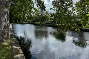 610 Tennis Club Dr, Fort Lauderdale, FL 33311 - Photo 30