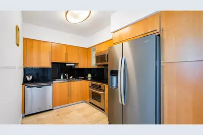 6365 Collins Ave #2805, Miami Beach, FL 33141 - Photo 8