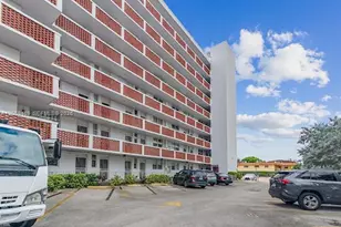 3660 NE 166th St, North Miami Beach, FL 33160 - Photo 26