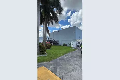 10680 NW 123rd Street Rd #106, Medley, FL 33178 - Photo 4