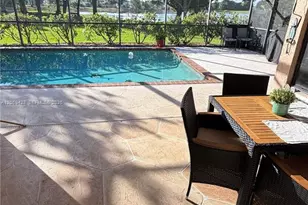 1676 S Goldeneye Ln, Homestead, FL 33035 - Photo 4