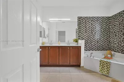 4818 Acadian Trl, Coconut Creek, FL 33073 - Photo 34