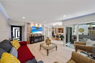 10310 NW 5th Terrace, Miami, FL 33172 - Photo 2