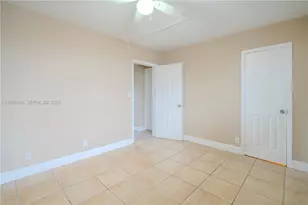715 NE 6th St, Fort Lauderdale, FL 33304 - Photo 10