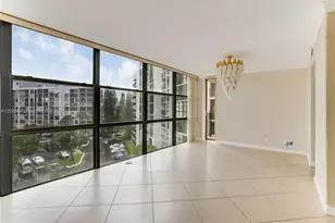 1000 Parkview Dr, Hallandale Beach, FL 33009 - Photo 8