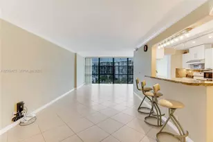 1000 Parkview Dr, Hallandale Beach, FL 33009 - Photo 4