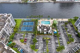 1000 Parkview Dr, Hallandale Beach, FL 33009 - Photo 22
