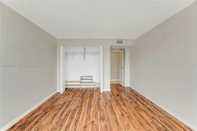 1000 Parkview Dr #614, Hallandale Beach, FL 33009 - Photo 12