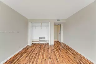 1000 Parkview Dr, Hallandale Beach, FL 33009 - Photo 12