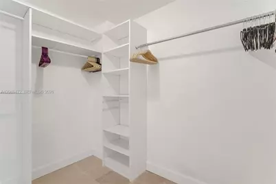 1000 Parkview Dr #614, Hallandale Beach, FL 33009 - Photo 20