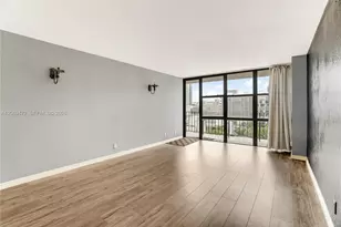 1000 Parkview Dr, Hallandale Beach, FL 33009 - Photo 16
