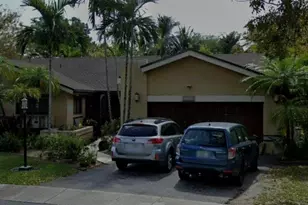10220 SW 91st St, Miami, FL 33176 - Photo 1