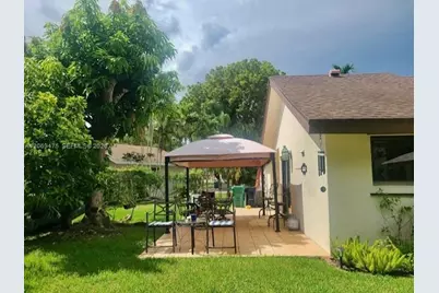 10220 SW 91st St, Miami, FL 33176 - Photo 30