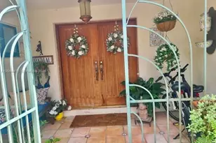 10220 SW 91st St, Miami, FL 33176 - Photo 14