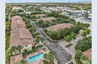 3102 NW 24th Way, Oakland Park, FL 33309 - Photo 24