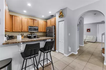 14211 SW 272nd Ln, Homestead, FL 33032 - Photo 12