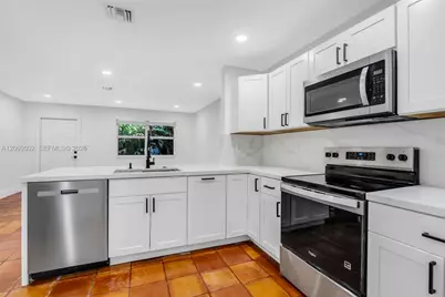 850 SW 12th Ct #850, Fort Lauderdale, FL 33315 - Photo 10