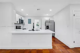 850 SW 12th Ct, Fort Lauderdale, FL 33315 - Photo 4