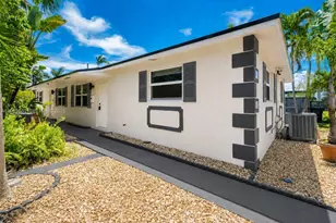 850 SW 12th Ct, Fort Lauderdale, FL 33315 - Photo 2