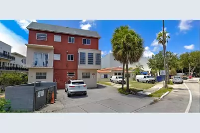 5960 NE 5th Ct #4, Miami, FL 33137 - Photo 2