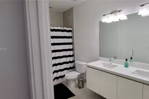 10219 NW 72nd Terrace, Doral, FL 33178 - Photo 12